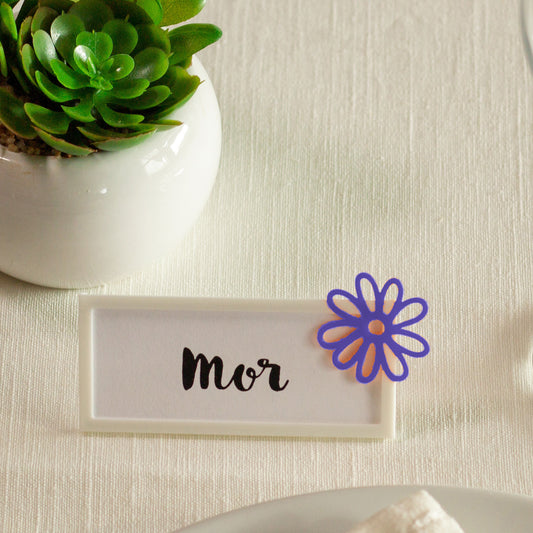 Bordkort med blomst blå